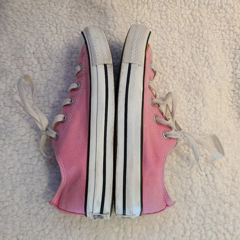Converse All⭐Star pink low sneakers